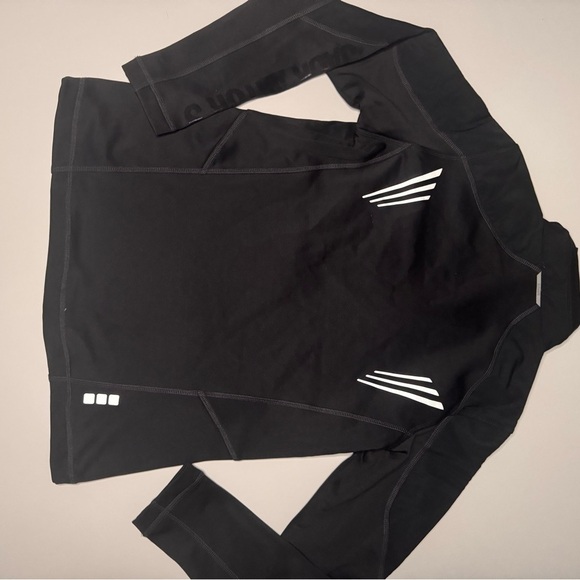 Jack Astors Servers Uniform - Picture 2 of 10